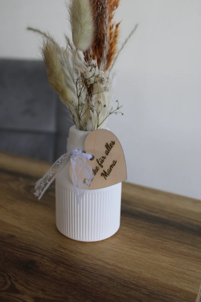 Handgemachte Vase personalisierbar, Geschenk für Mama, Geschenk für einen besonderen Menschen, Vase mit Trockenblumen oder Holzblumen