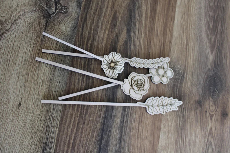 Handgemachte Vase personalisierbar, Geschenk für Mama, Geschenk für einen besonderen Menschen, Vase mit Trockenblumen oder Holzblumen