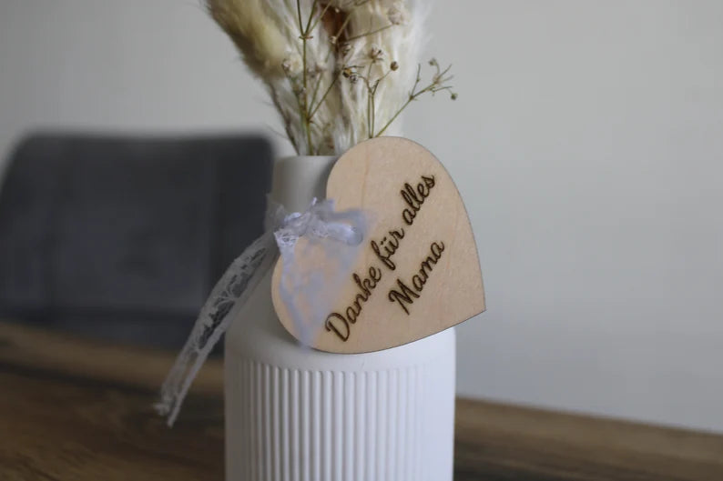 Handgemachte Vase personalisierbar, Geschenk für Mama, Geschenk für einen besonderen Menschen, Vase mit Trockenblumen oder Holzblumen