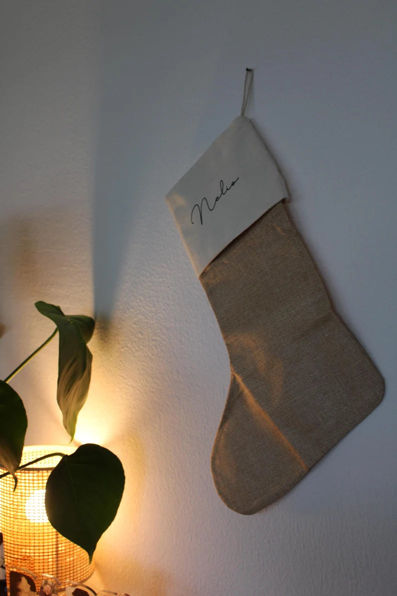 Nikolausstiefel mit Namen, Nikolausstrumpf, Nikolaussocke, Weihnachtsstrumpf personalisiert, zeitloser Nikolausstiefel aus Jute mit Name