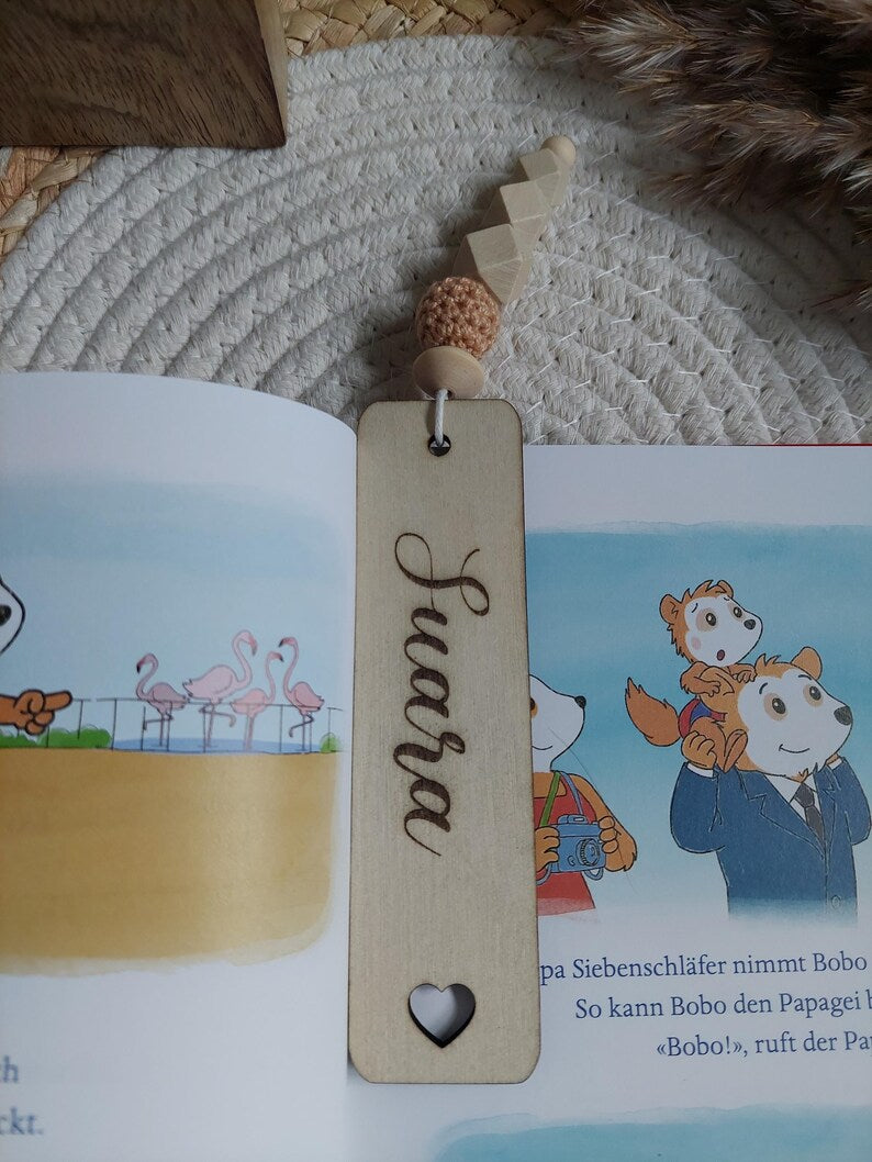 Lesezeichen personalisiert mit Name aus Holz, Lesezeichen für Kinder mit Name, Lesezeichen für Schulkinder, Geschenk für Schulkinder, Lesen